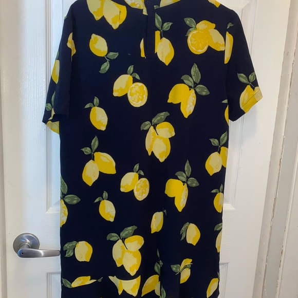 Beautiful Short Sleeve Lemon Print Dress - Picture 3 of 8